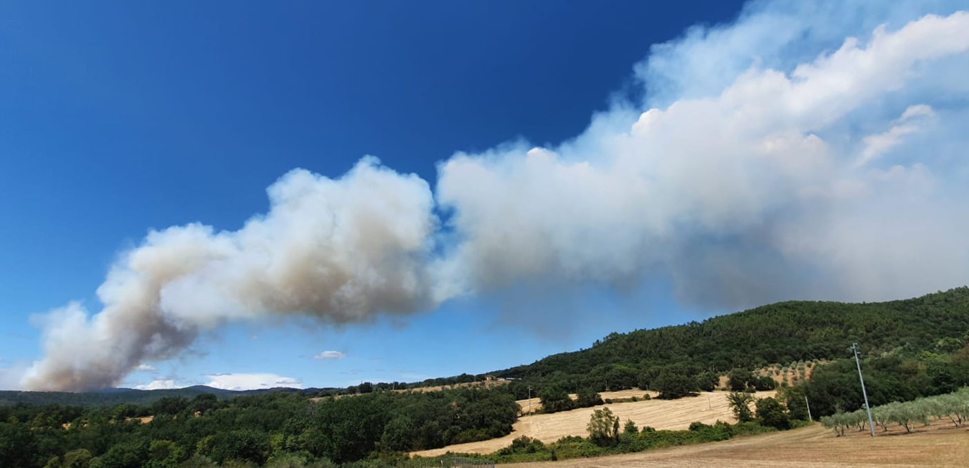 Immagine Incendio Civitella Paganico, situazione in miglioramento